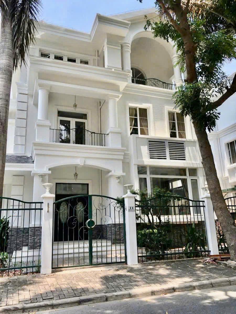 CHO THUÊ BIỆT THỰ NỘI KHU MỸ VĂN – PHÚ MỸ HƯNG - GIÁ 3000$/THÁNG